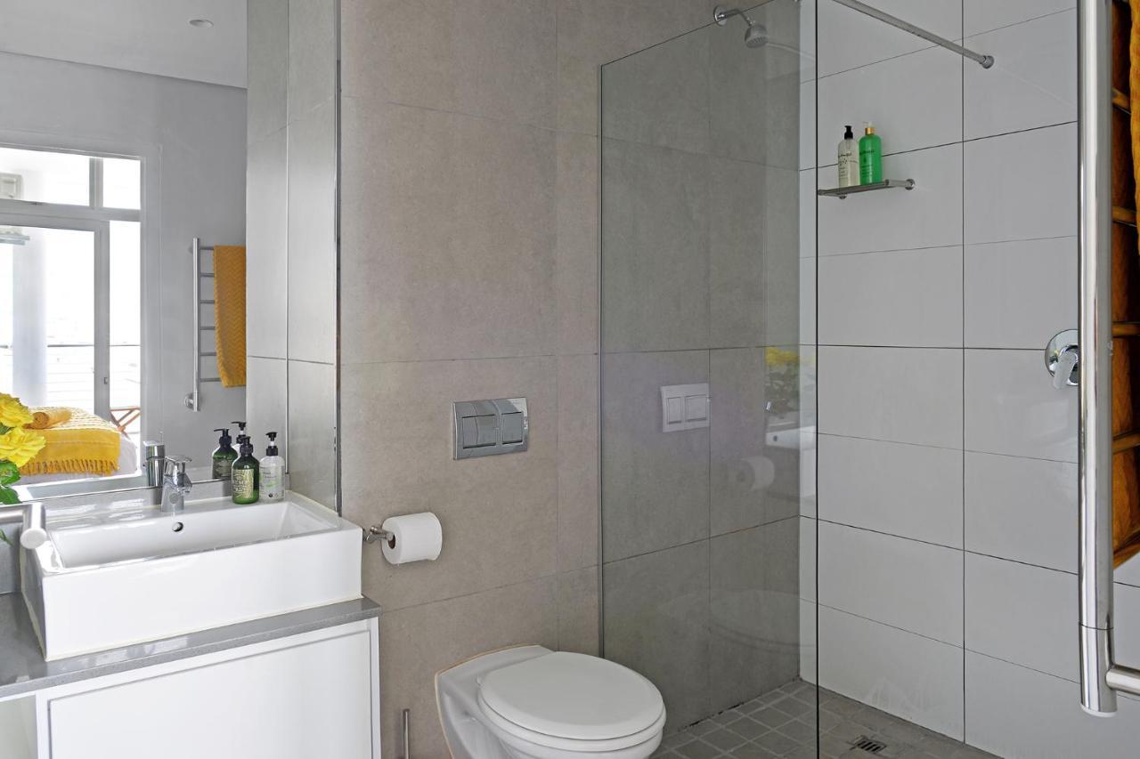 Leila - Centre Apartment, Stunning Mountain & Views Apartment *